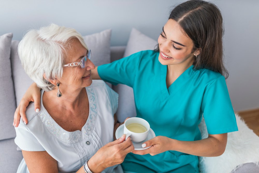 How to become a qualified Aged care worker